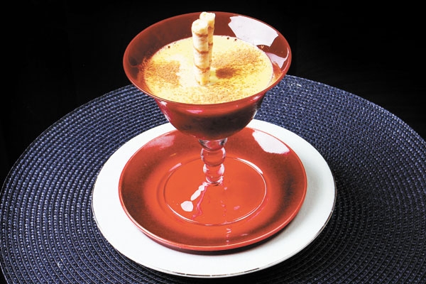 A fórmula do Zabaione parece ter sido criada por um franciscano, Pasquale Baylon, pároco em Turim, que por ser muito bom nas artes culinárias foi canonizado no século XVII e perpetuado como Padroeiro de Todos os Cozinheiros do Mundo, passando a ser conhec